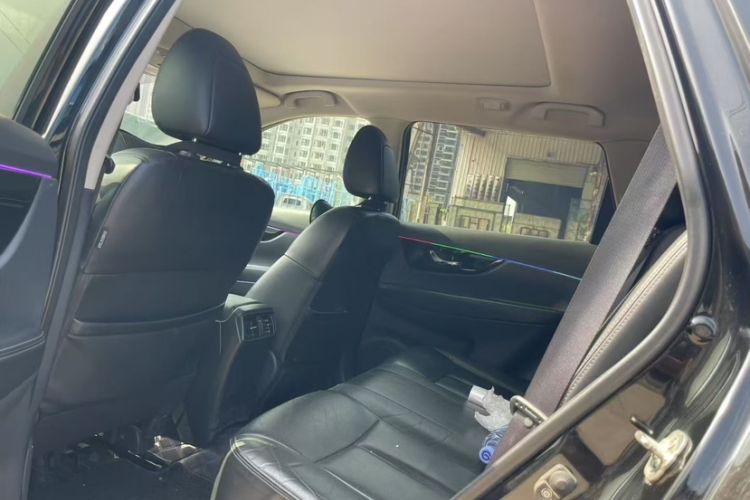 Used Nissan X-Trail 2019 2.0L CVT Smart Connect Comfort Edition 2WD
