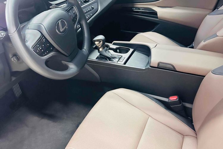 Used Lexus ES 2022 200 Excellence Edition