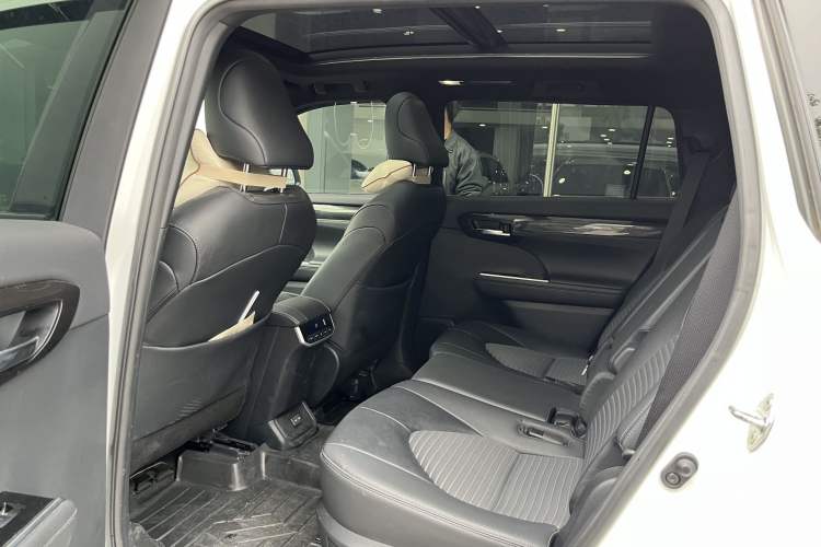 Used Toyota Crown Land Cruiser 2021 2.5L HEV Four-Wheel Drive Premium Edition