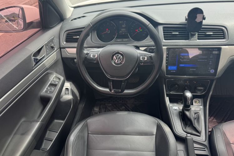 Used Volkswagen Lavida 2017 1.6L Automatic Comfort Edition
