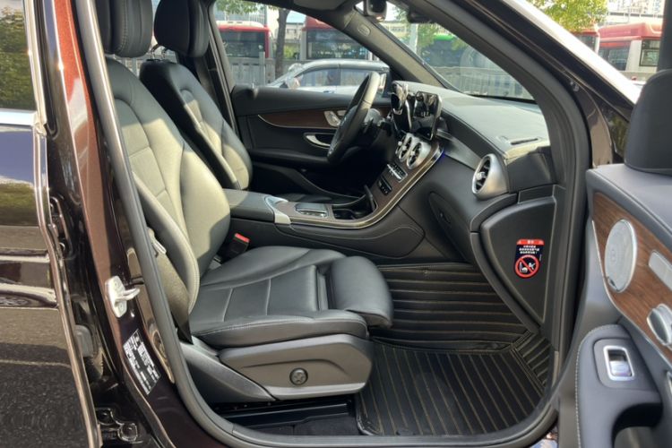 Used Mercedes-Benz GLC 2021 GLC 300 L 4MATIC Dynamic Model