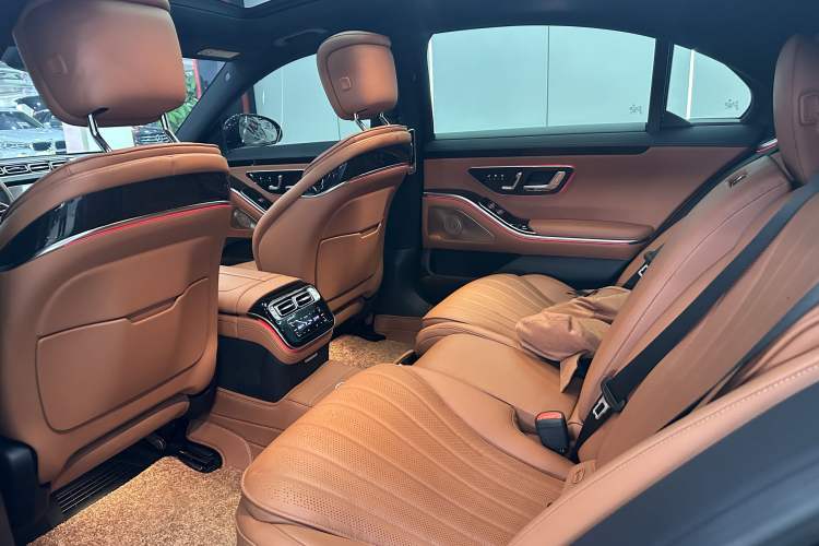 Used Mercedes-Benz S-Class 2022 S 400 L Luxury Model
