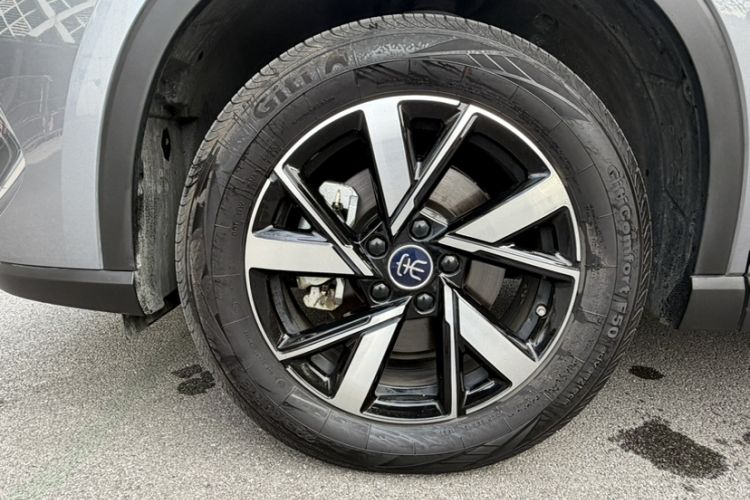 Used BYD Song Pro New Energy 2023 Champion Edition DM-i 71KM Navigation Model
