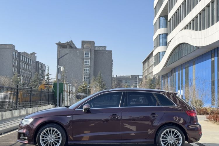 Used Audi A3 2018 30th Anniversary Edition Sportback 35 TFSI Fashion Model
