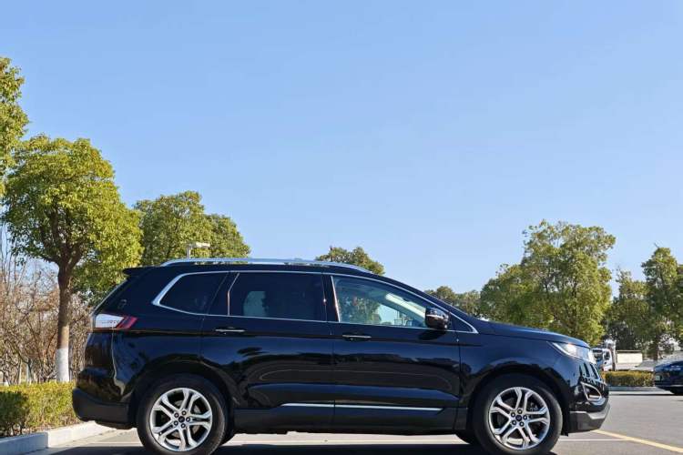 Used Ford Edge 2018 EcoBoost 245 Two-Wheel-Drive Titanium 7-Seater China V Standard
