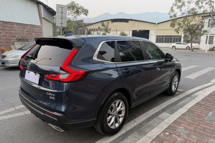 Used Honda CR-V 2023 240TURBO Two-Wheel Drive Smart Edition 5 Seats
