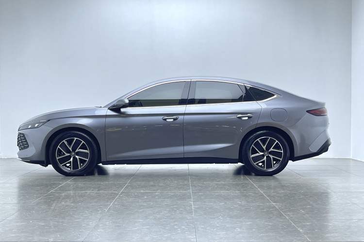 Used BYD Qin L 2024 DM-i 80KM Beyond Model
