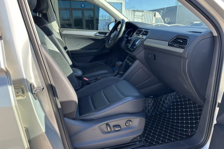 Used Volkswagen Tiguan L 2017 330TSI Automatic Two-Wheel Drive Luxury Edition
