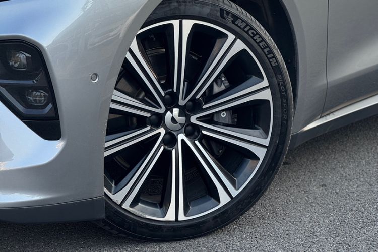 Used Nio ET7 2024 75 kWh Executive Signature Edition
