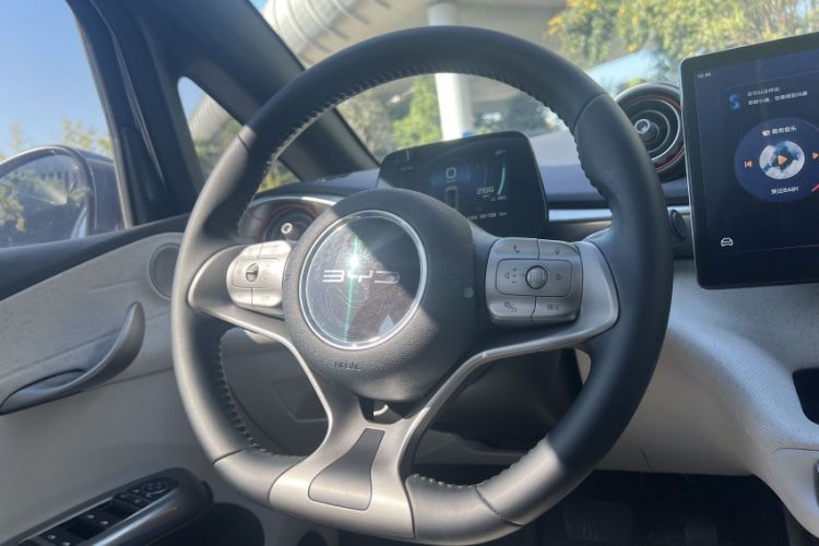 Used BYD Dolphin 2021 405 km Fashion Edition
