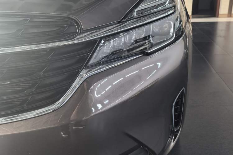 Used Buick GL8 2021 Land Cruiser Executive Class 652T Comfort Model
