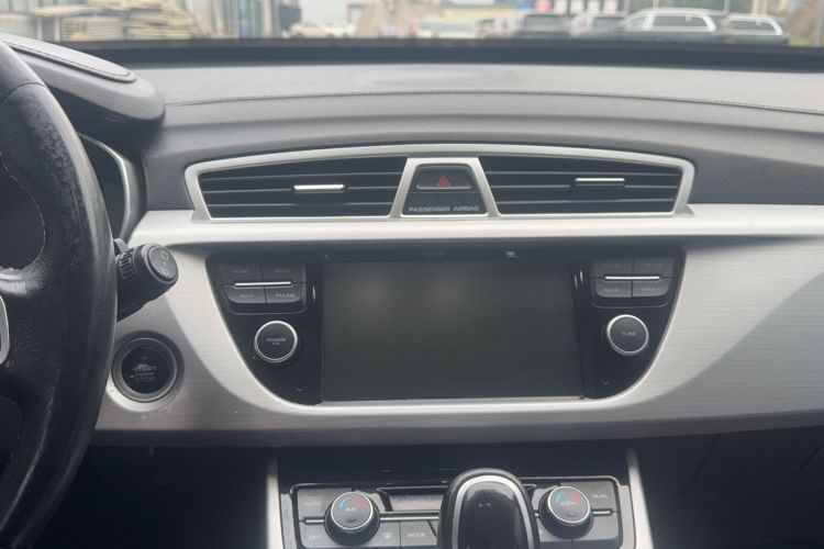 Used Geely Auto Emgrand X7 Sport 2016 1.8TD Automatic Smart Connectivity Version
