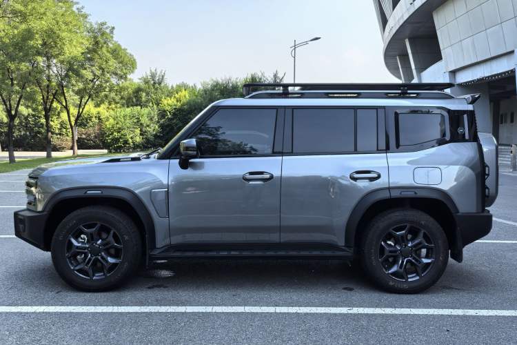 Used Jetour Traveler 2023 2.0T All-Wheel Drive CrossPRO+
