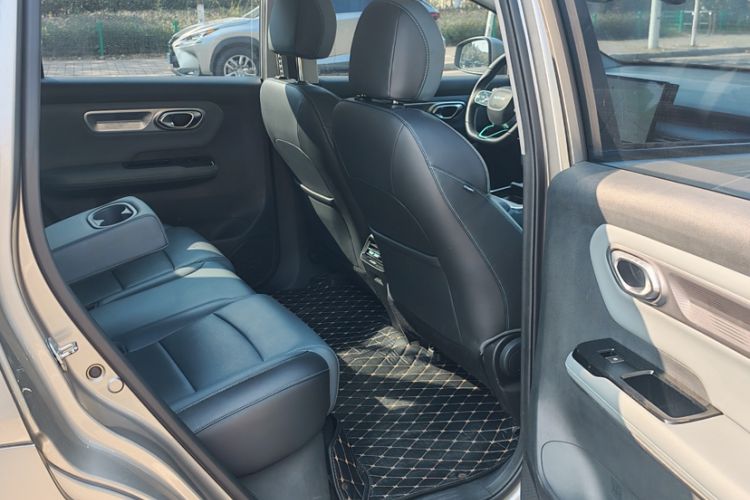 Used AION Y 2022 Plus 70 Tech Edition
