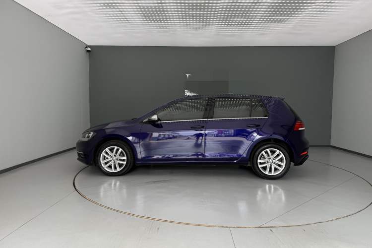 Used Volkswagen Golf 2018 230TSI Automatic Comfort Model
