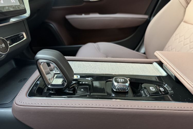 Used Volvo S90 2026 B5 Zhiyi Luxury Edition