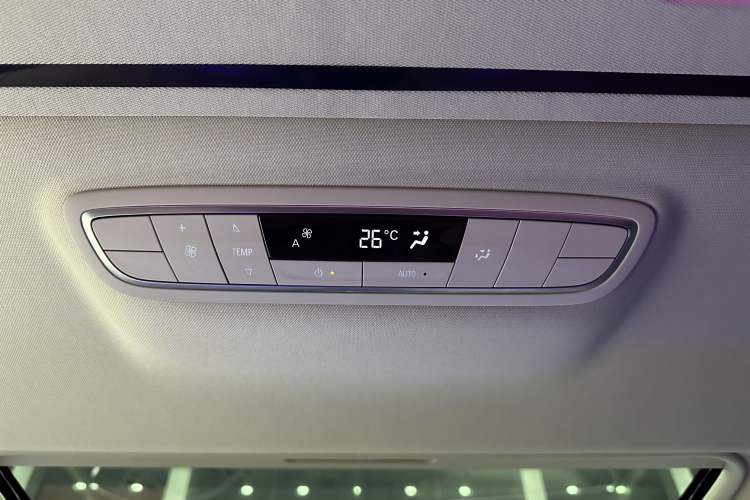 Used Buick GL8 2022 ES Landtrek 653T Comfort Edition