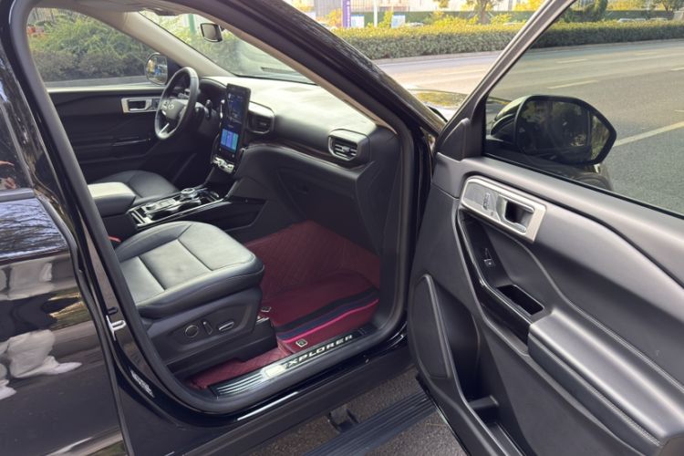 Used Ford Explorer 2020 EcoBoost 285 4x4 Titanium Edition 6 Seats
