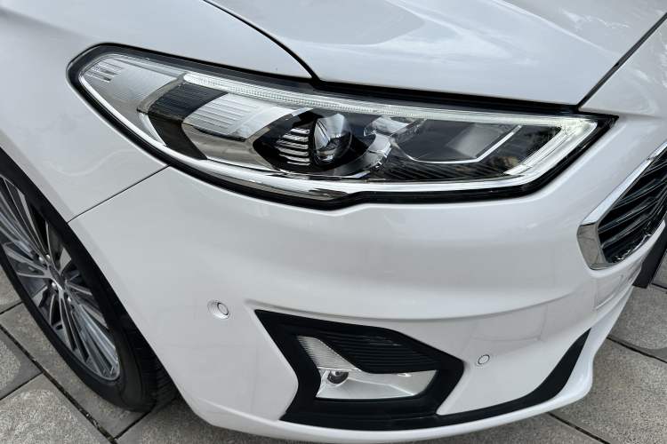 Used Ford Mondeo 2018 EcoBoost 180 SmartControl Luxury Model China V Standard
