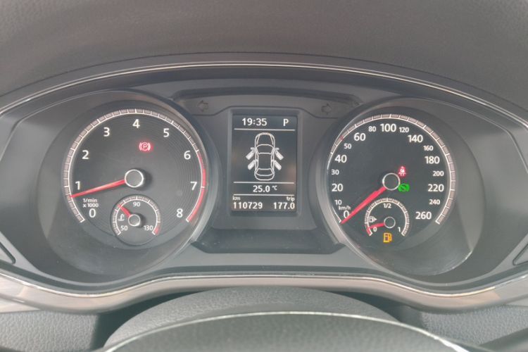 Used Volkswagen Passat 2016 330TSI DSG Luxury Edition
