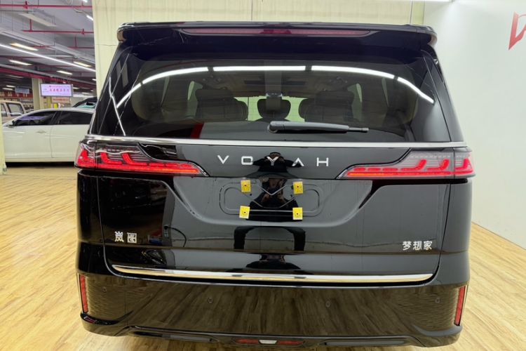 Used VOYAH Dream 2024 PHEV Extended-Range Premium Edition
