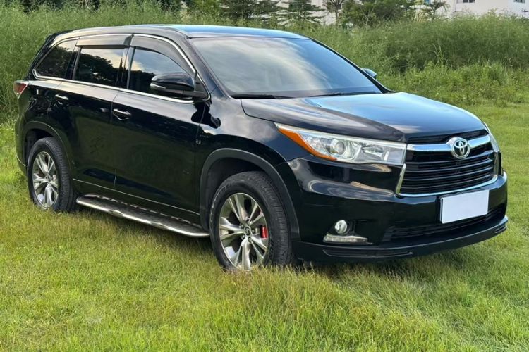 Used Toyota Highlander 2015 3.5L 4x4 Elite Edition 7-Seater
