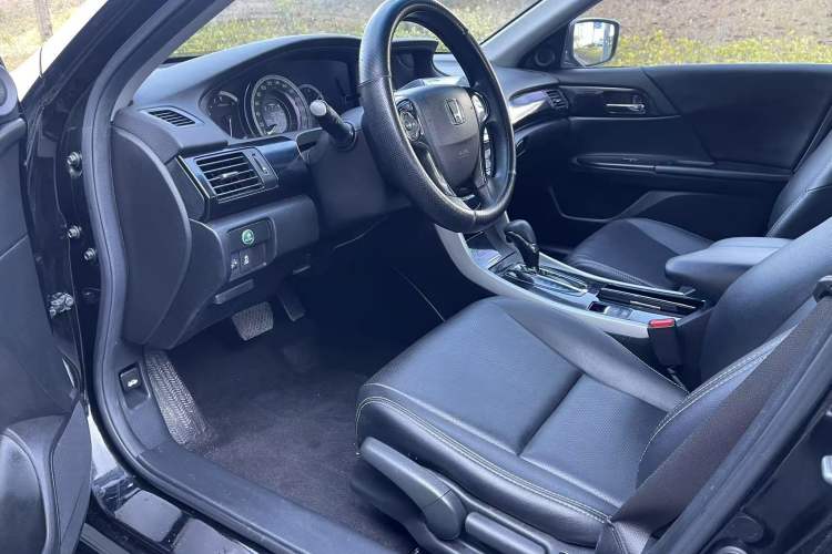 Used Honda Accord 2016 2.0L Comfort Edition
