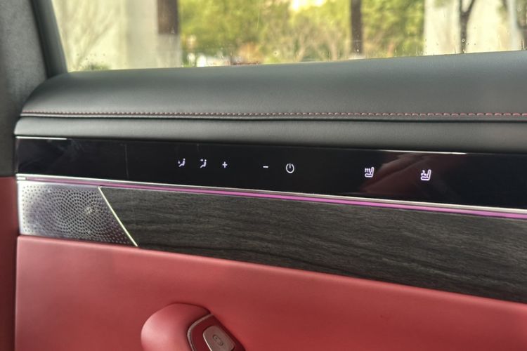 Used Hima Luxeed S7 2025 785 km Ultra
