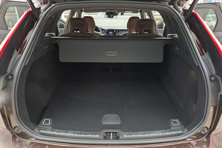 Used Volvo XC60 2021 T5 4x4 Smart Luxury Edition
