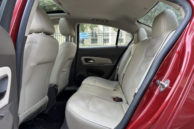 Used Chevrolet Cruze 2015 1.5L Classic SE AT
