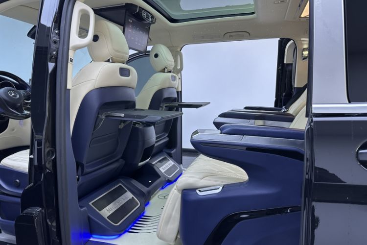 Used Mercedes-Benz V-Class 2018 V 260 Avantgarde Edition China V