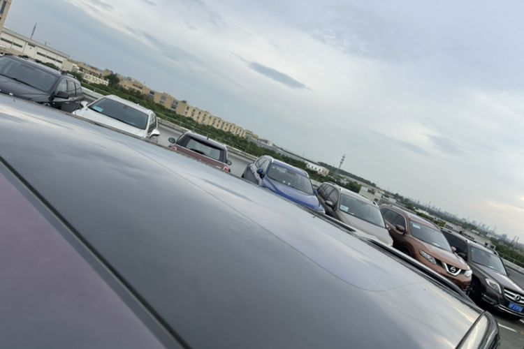 Used  LS7 2023 100kWh Lux All-Wheel-Drive Version
