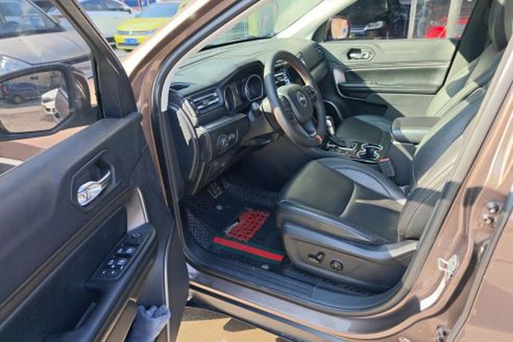 Used  Commander 2018 2.0T Two-Wheel Drive Enjoy Edition China V