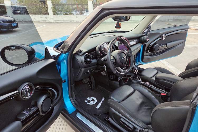 Used MINI MINI 2018 2.0T COOPER S Classic Edition
