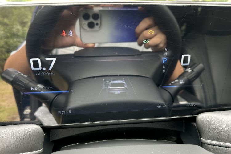 Used Venucia V 2023 260T Idol Edition Pro
