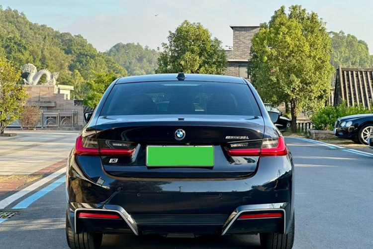 Used BMW i3 2022 eDrive 35 L
