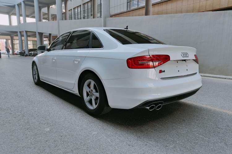 Used Audi A4L 2016 35 TFSI Automatic Standard Model
