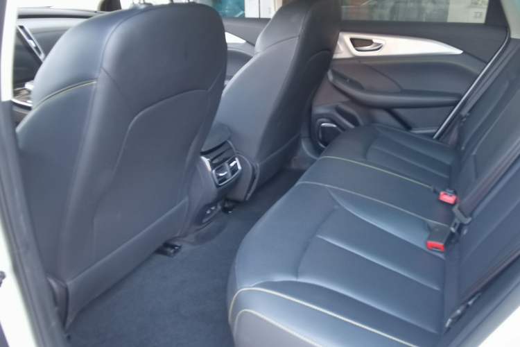 Used Roewe i6 MAX New Energy 2023 EV 420 Skyroof Special Edition
