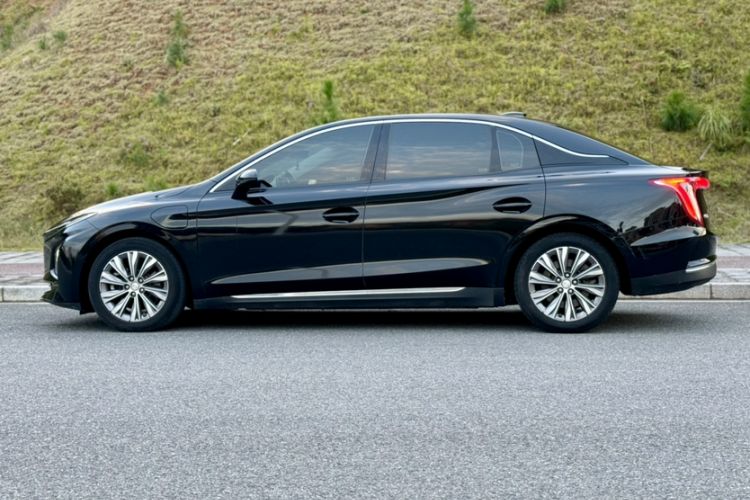 Used Hongqi E-QM5 2023 560km PLUS
