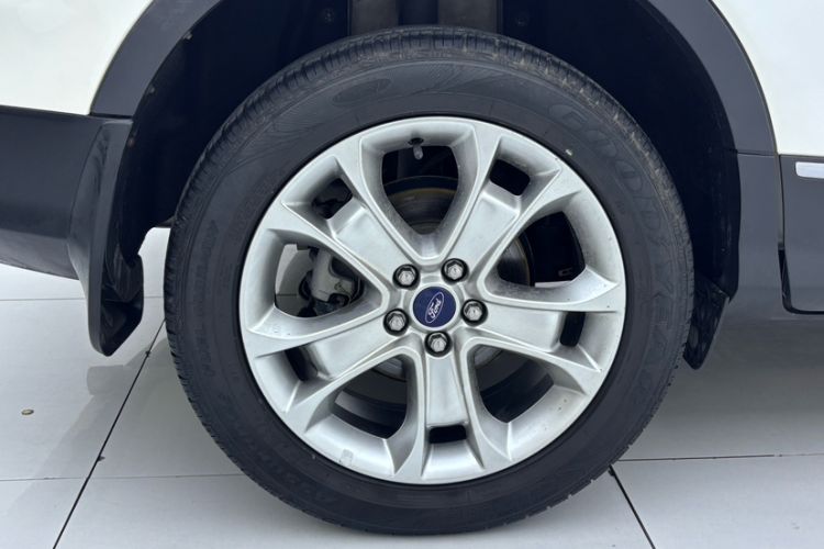 Used Ford Kuga 2013 2.0L GTDi Four-Wheel-Drive Sport Model
