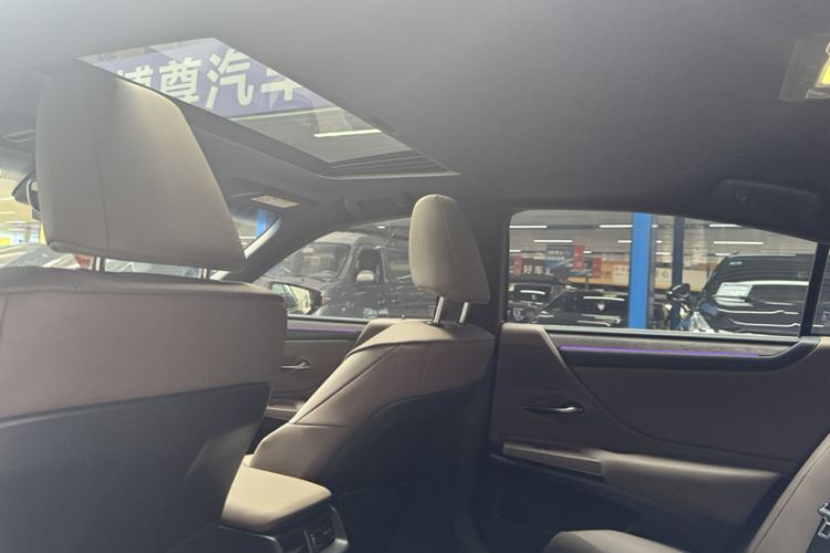 Used Lexus ES 2025 200 Premium Edition
