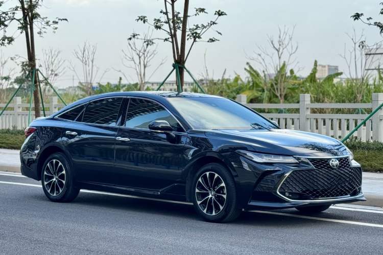 Used Toyota Avalon 2023 2.5L Luxury Edition

