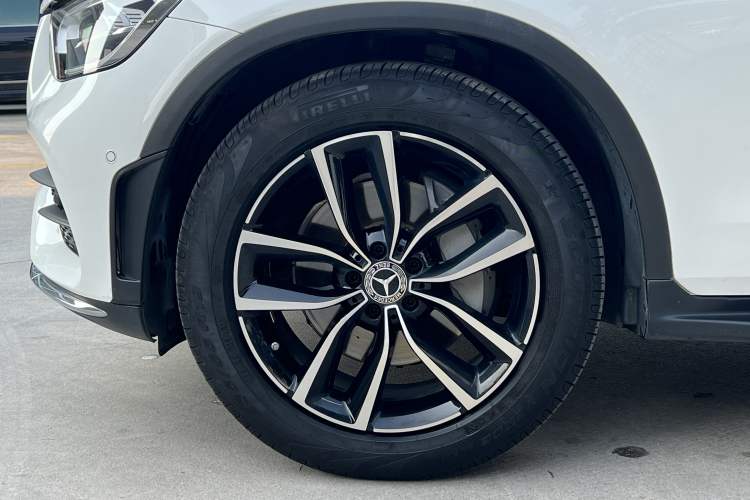 Used Mercedes-Benz GLC 2020 GLC 300 L 4MATIC Dynamic Edition
