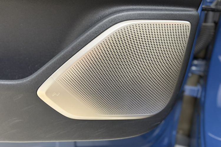 Used ONVO L60 2024 60 kWh Rear-Drive Version