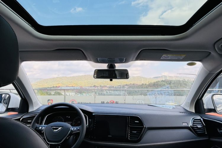 Used Jetta VS7 2024 280TSI Automatic Pioneer Edition
