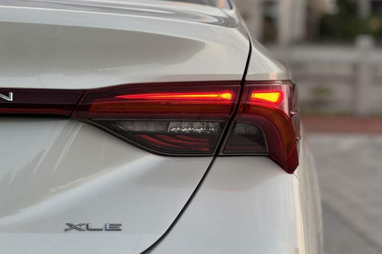 Used Toyota Avalon 2019 2.0L XLE Premium Edition China VI
