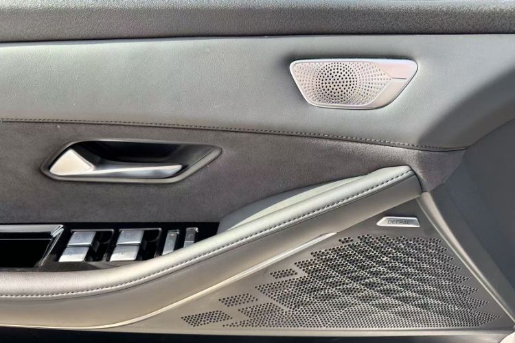 Used  SL03 2023 515MAX Pure Electric Version
