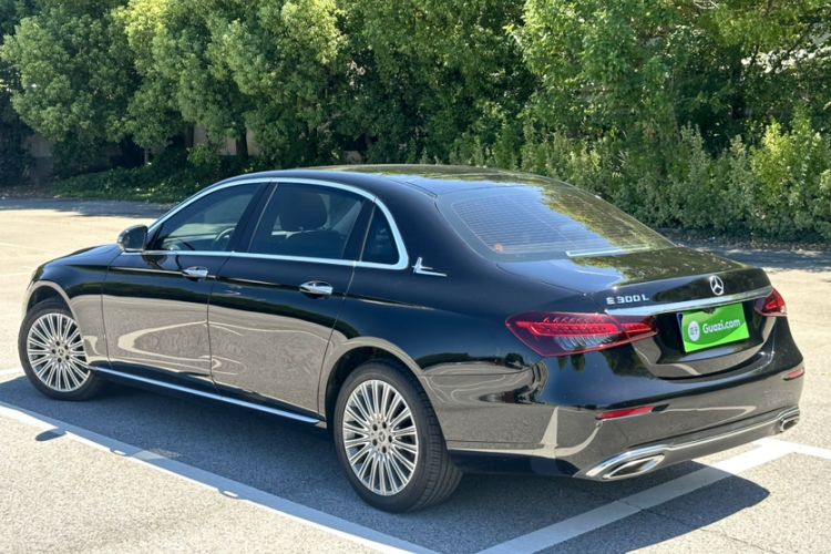 Used Mercedes-Benz E-Class 2022 E 300 L Premium Edition
