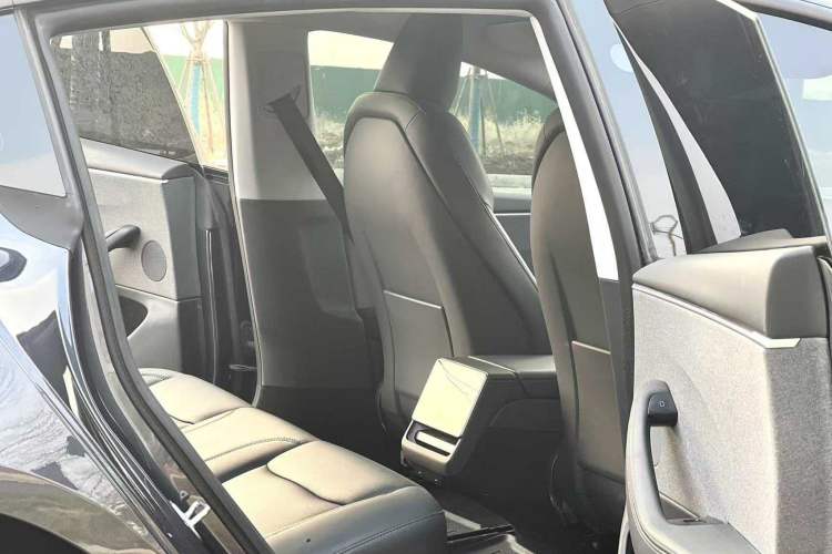 Used Tesla Model 3 2023 Rear-Wheel-Drive Version