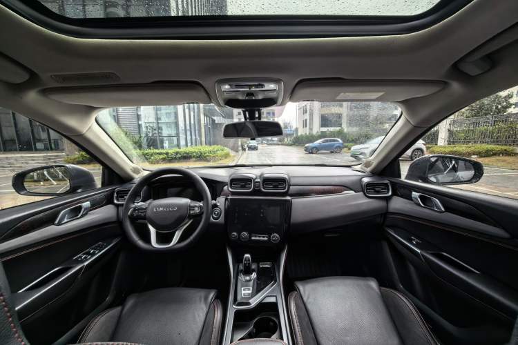 Used Lynk & Co 02 2019 1.5T DCT Two-Wheel Drive Sporty Version China VI Standard
